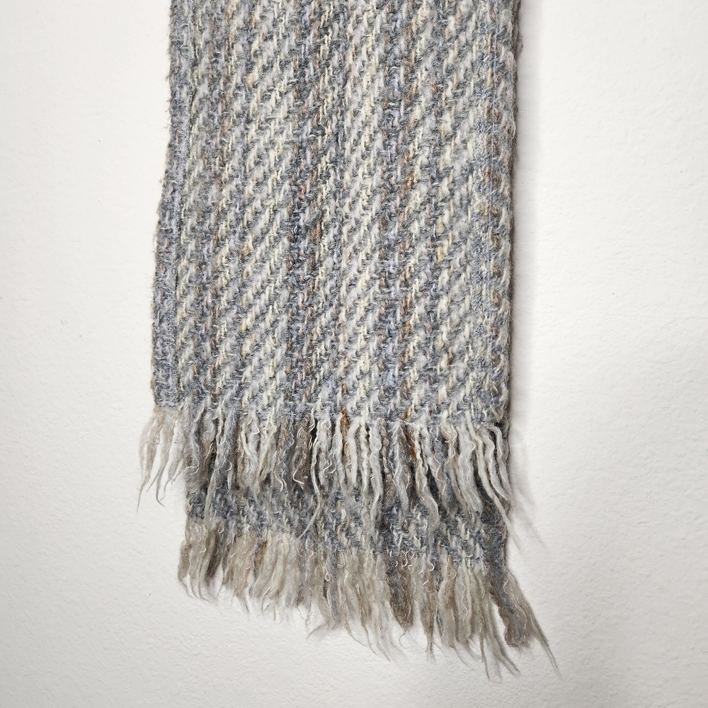 Tapestries Ireland Limited Gray Beige Woven 100 Wool Scarf Tassel Vintage
